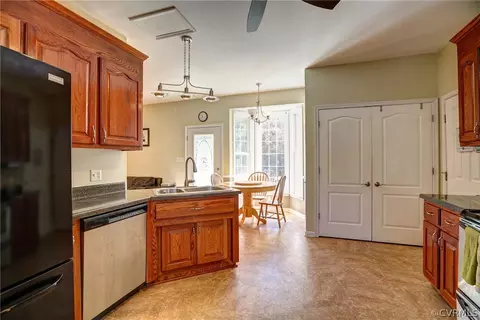 6781 Tranquility Ln, Sutherland, VA 23885 photo 15