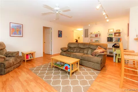 5006 Parrish Branch Rd, Midlothian, VA 23112 photo 5