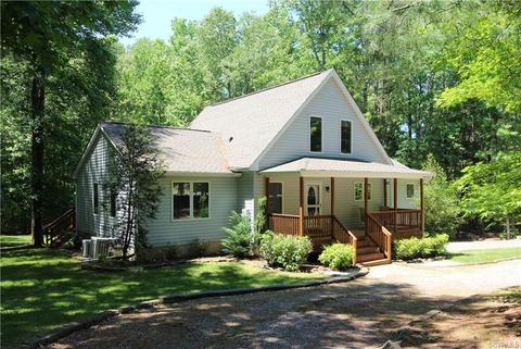 427 Point Dr, Bumpass, VA 23024 photo 3