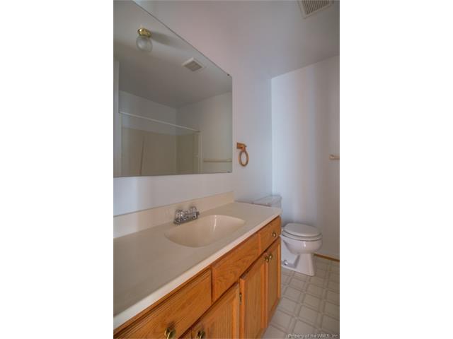 6 Tiffany Ln, Hampton, VA 23664 photo 12