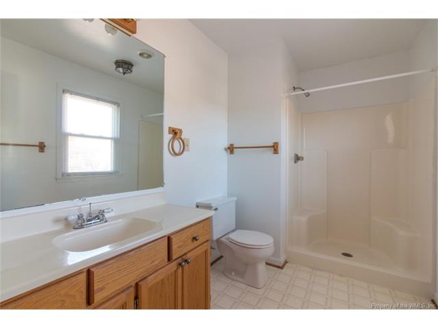 6 Tiffany Ln, Hampton, VA 23664 photo 10