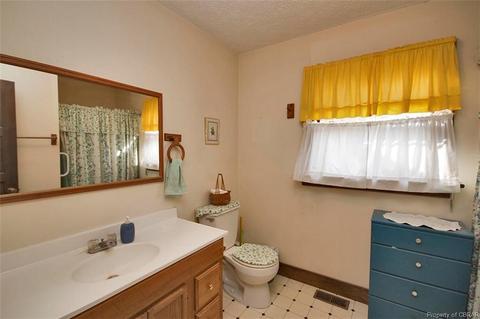 160 Alpha Omega Ln, Dutton, VA 23050 photo 17