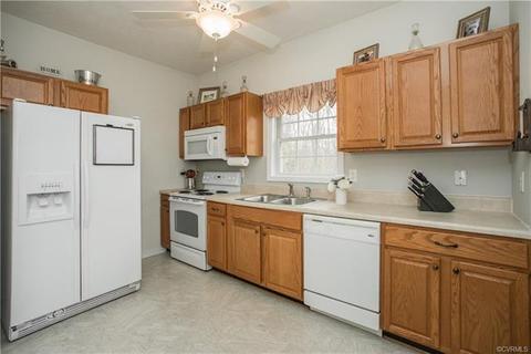 3100 Pinefields Dr, Henrico, VA 23231 photo 9