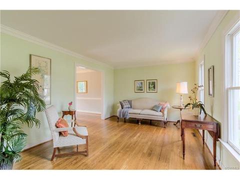 2221 Corner Rock Rd, Midlothian, VA 23113 photo 4