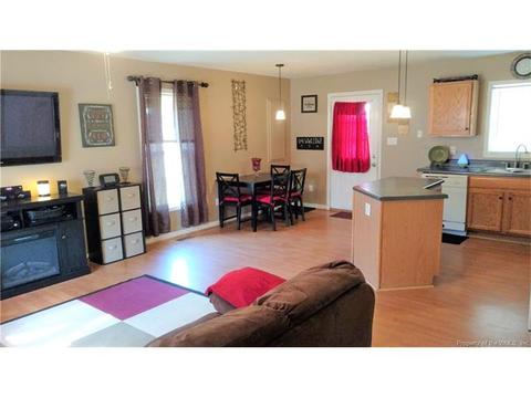 12402 Pine Trl, Gloucester, VA 23061 photo 4