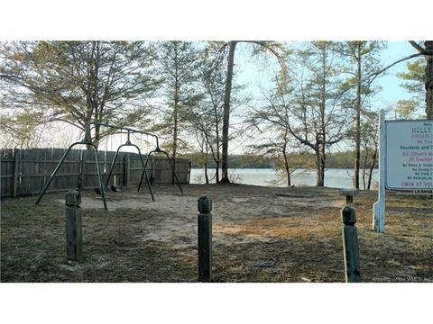 12402 Pine Trl, Gloucester, VA 23061 photo 27