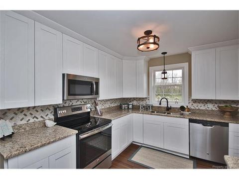 8340 Ark Rd, Gloucester, VA 23061 photo 7