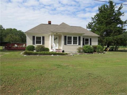 50 Gordon Dr, Weems, VA 22576 photo 1