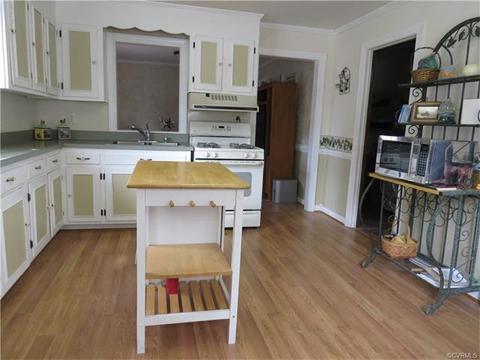 50 Gordon Dr, Weems, VA 22576 photo 7