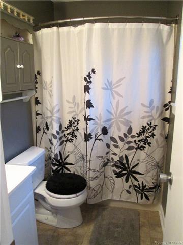 6824 Cedar Lake Dr, Gloucester, VA 23061 photo 21