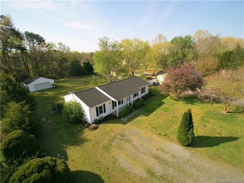 6824 Cedar Lake Dr, Gloucester, VA 23061 photo 2