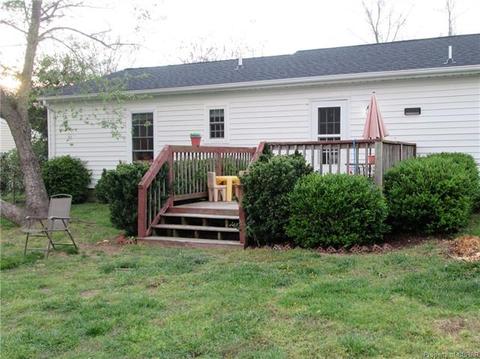 6824 Cedar Lake Dr, Gloucester, VA 23061 photo 8