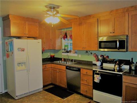 6824 Cedar Lake Dr, Gloucester, VA 23061 photo 9
