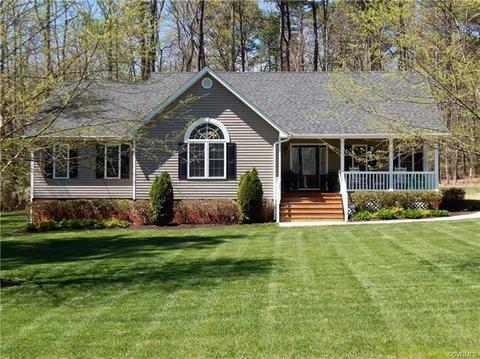 5732 Whisper Dr, Sutherland, VA 23885 photo 1