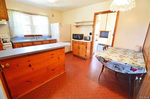 27416 Strawberry Hill Rd, Rhoadesville, VA 22542 photo 6
