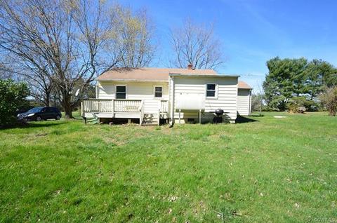 27416 Strawberry Hill Rd, Rhoadesville, VA 22542 photo 3