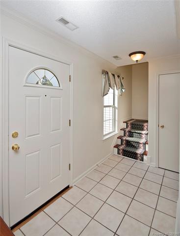 8036 Kitchener Dr, Gloucester, VA 23061 photo 3