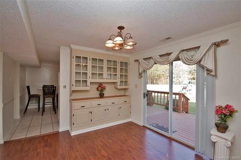 8036 Kitchener Dr, Gloucester, VA 23061 photo 6