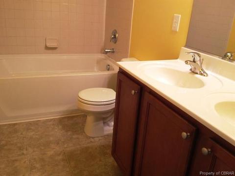 7355 Jeanne Dr, Gloucester, VA 23061 photo 9