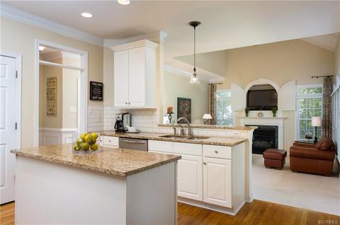 5400 Houndmaster Rd, Midlothian, VA 23112 photo 4