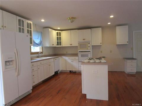 1915 Diggstown Rd, Bumpass, VA 23024 photo 5