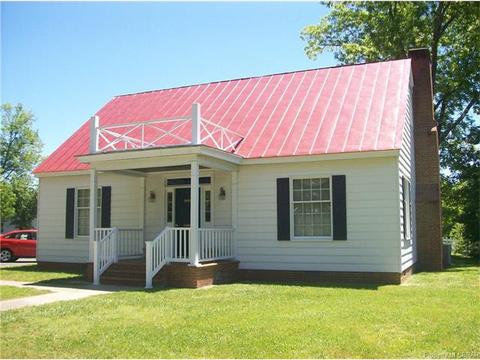 848 Gloucester Rd, Middlesex, VA 23149 photo 1