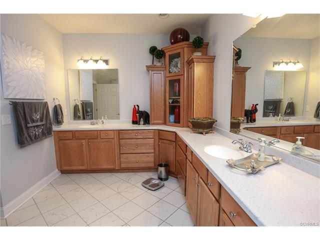 402 Dunlin Ct #402, Midlothian, VA 23114 photo 2