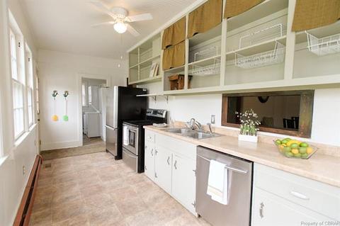 8774 Blue Gate Ln, Hayes, VA 23072 photo 19
