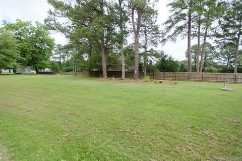 8774 Blue Gate Ln, Hayes, VA 23072 photo 15