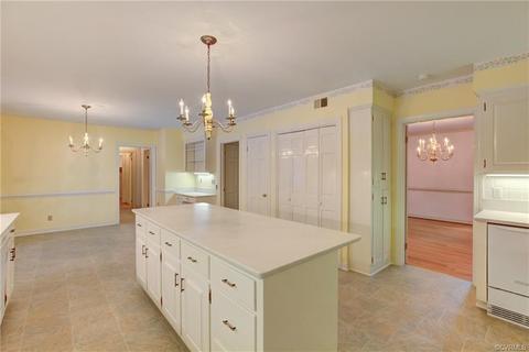 10701 Cherokee Rd, Midlothian, VA 23113 photo 17