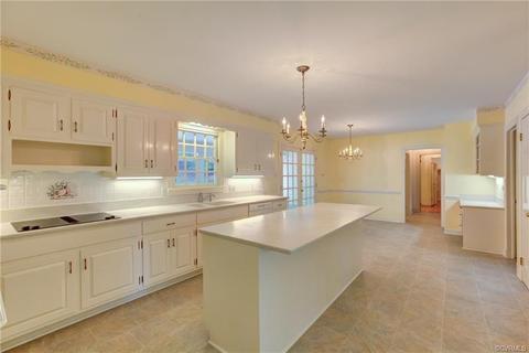 10701 Cherokee Rd, Midlothian, VA 23113 photo 19