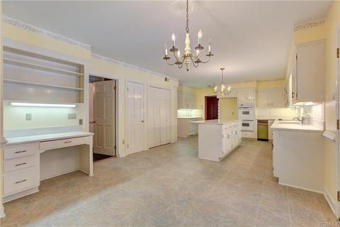 10701 Cherokee Rd, Midlothian, VA 23113 photo 16