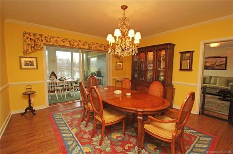 122 The Grn, Weems, VA 22576 photo 24