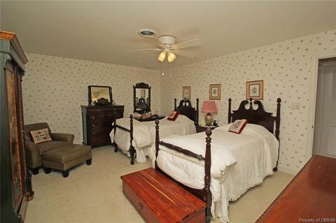122 The Grn, Weems, VA 22576 photo 44