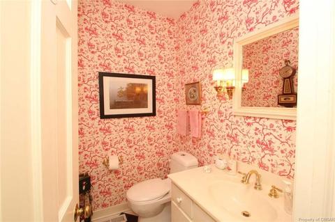 122 The Grn, Weems, VA 22576 photo 35