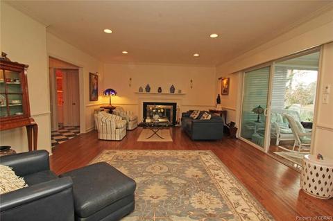 122 The Grn, Weems, VA 22576 photo 18