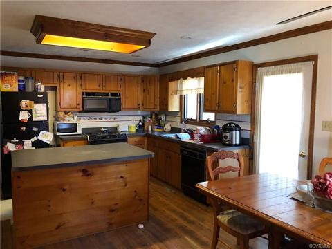 2016 Judes Ferry Rd, Powhatan, VA 23139 photo 8