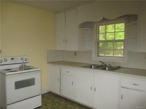 537 E 6th Ave, Kenbridge, VA 23944 photo 4