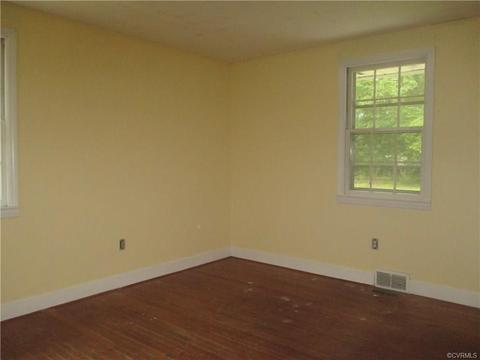 537 E 6th Ave, Kenbridge, VA 23944 photo 9
