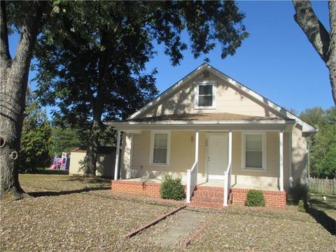 209 E 4th Ave, Kenbridge, VA 23944 photo 1