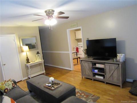 1759 Chiskiake St, Gloucester Point, VA 23062 photo 3