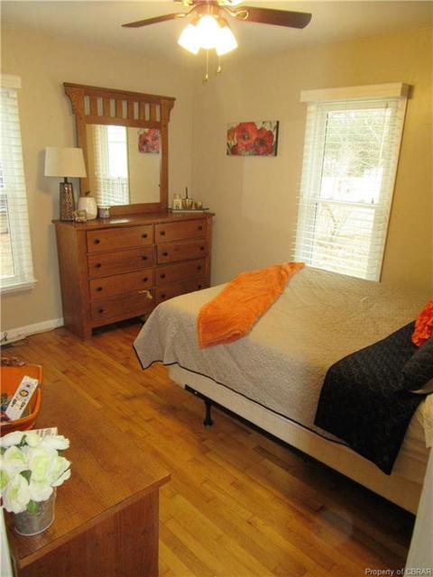1759 Chiskiake St, Gloucester Point, VA 23062 photo 10
