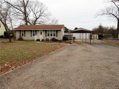 1759 Chiskiake St, Gloucester Point, VA 23062 photo 1