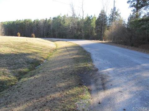 19701 Rowanty Ct, Carson, VA 23830 photo 2