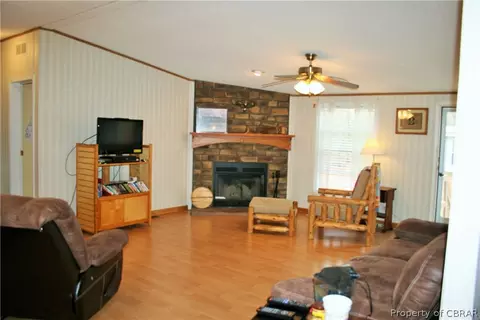 7294 Beech Creek Rd, Gloucester, VA 23061 photo 4