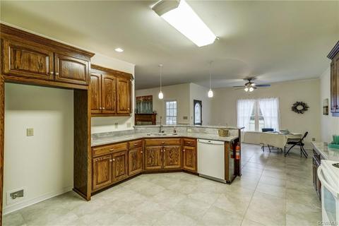 14545 Halifax Rd, Carson, VA 23830 photo 11