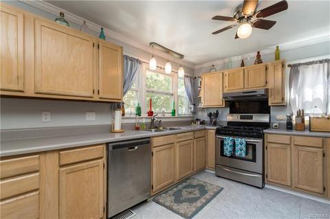 903 Jackson Dr, Williamsburg, VA 23185 photo 8