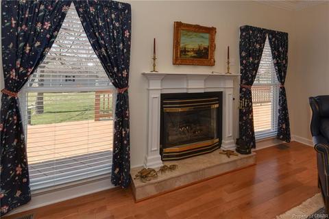 201 Orchard Cove Rd, Locust Hill, VA 23092 photo 9