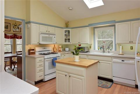 418 Peake Rd, Weems, VA 22576 photo 19