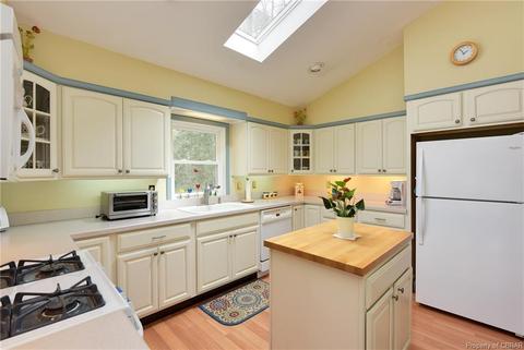 418 Peake Rd, Weems, VA 22576 photo 20